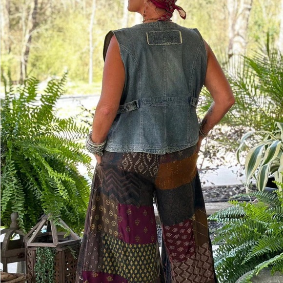 Jaded Gypsy chambray alluring dreams vest - Picture 4 of 6